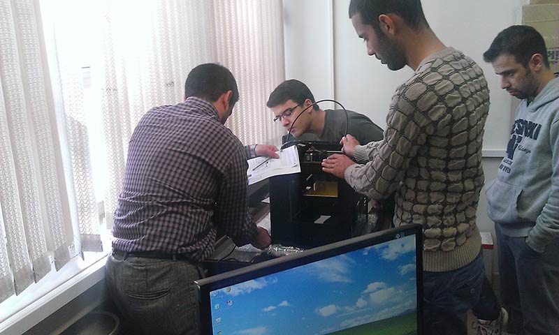 راه اندازی و تحویل پرینتر سه بعدی سی زان در دانشگده های پردیس دانشگاه تهران